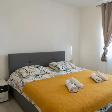 公寓 Two-bedroom Rea In *